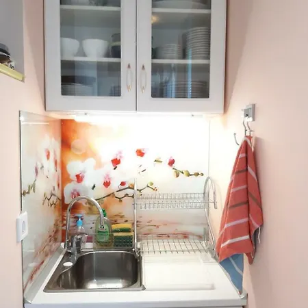 малко Oазисче Szófia